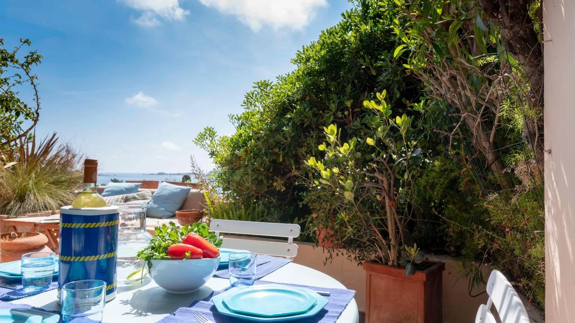 Appartamento Con Grande Terrazza Vista Mare A 포르투 세르보 아파트