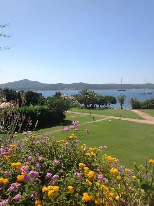 아파트 Appartamento Con Grande Terrazza Vista Mare A 포르투 세르보 이탈리아