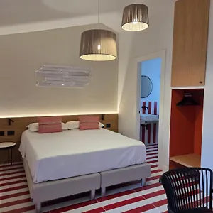 Valesmeralda Boutique Rooms, Marina Casa de hóspedes